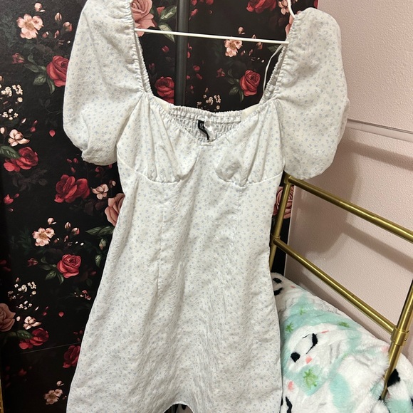 H&M Dresses & Skirts - H&M White Dress with Blue Floral Accents